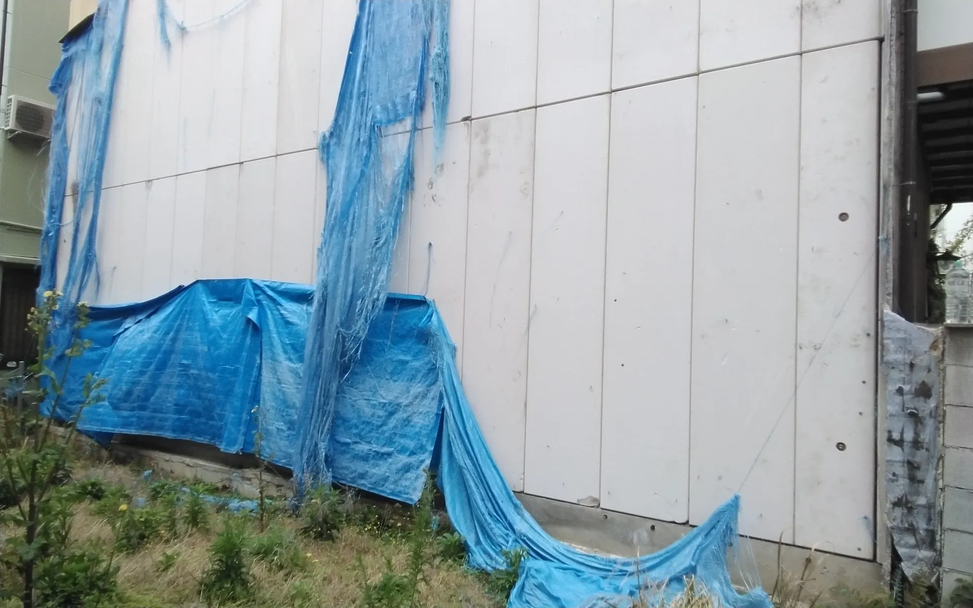 大阪府吹田市で外壁補修､シール工事､外壁塗装を、施工しました。