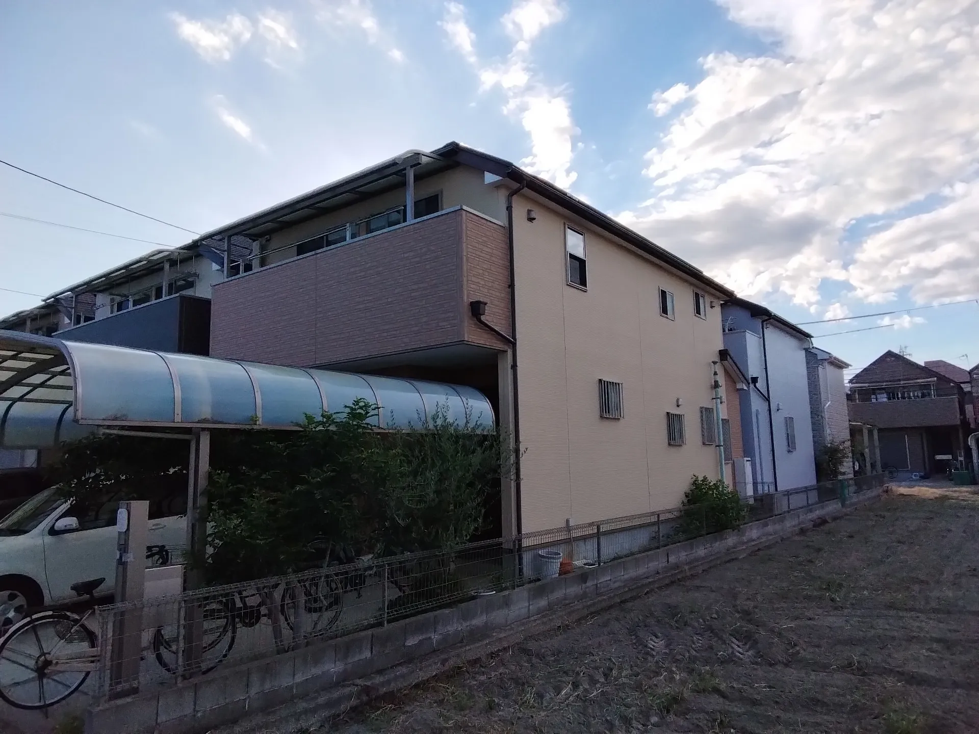 兵庫県伊丹市で足場着工します。