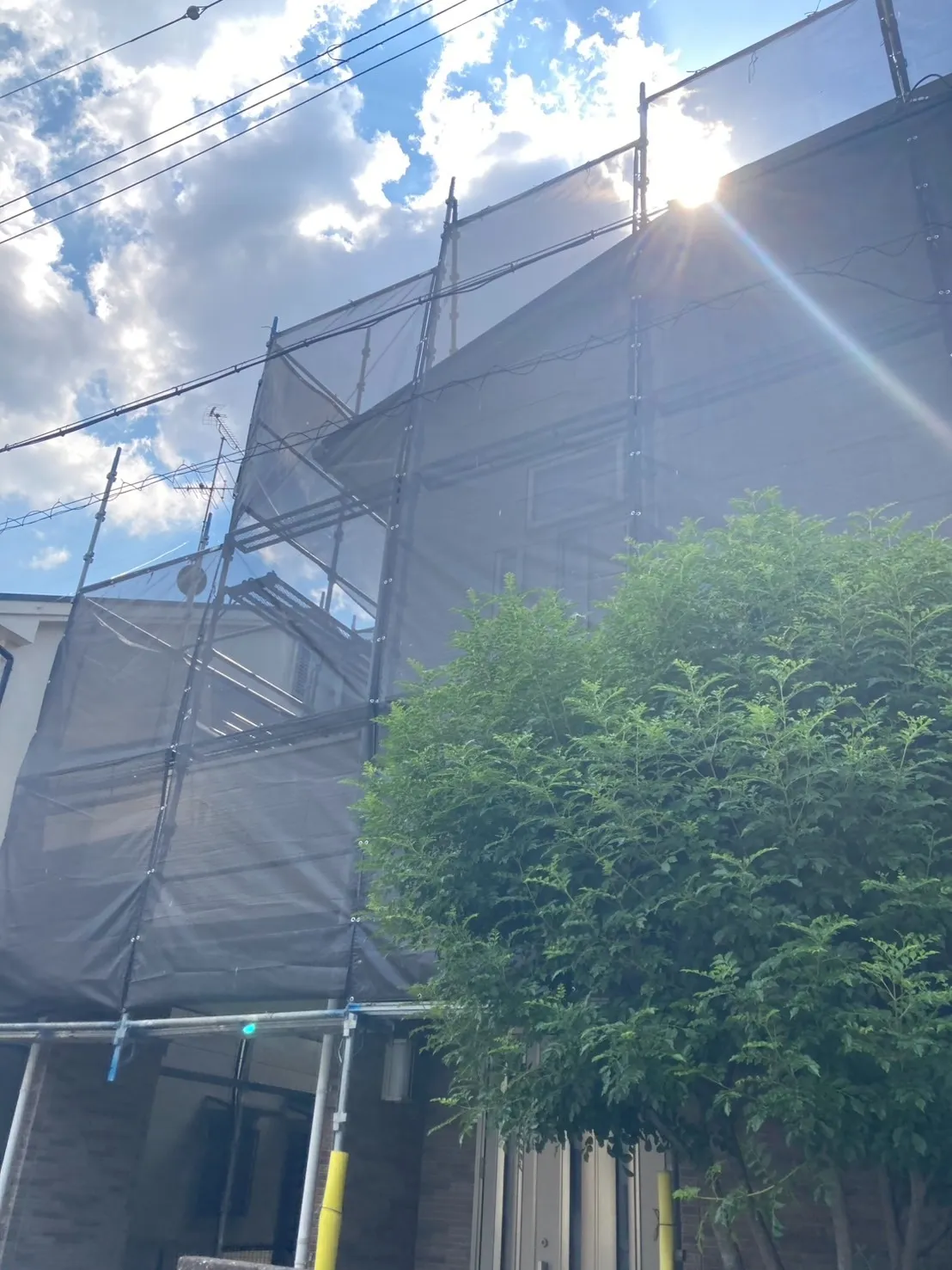 大阪府高槻市で足場着工しました。