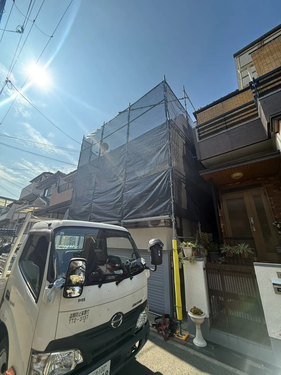 大阪府豊中市で足場着工しました。