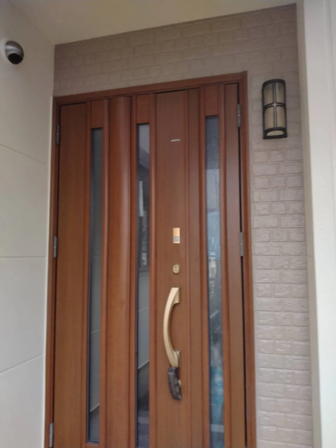 大阪府高槻市で外壁フル塗装を完了しました。