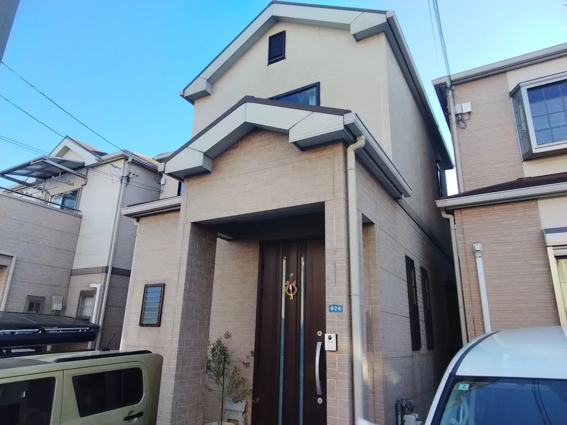 大阪府茨木市に外壁フル塗装､屋根塗装の現場調査に行きました。