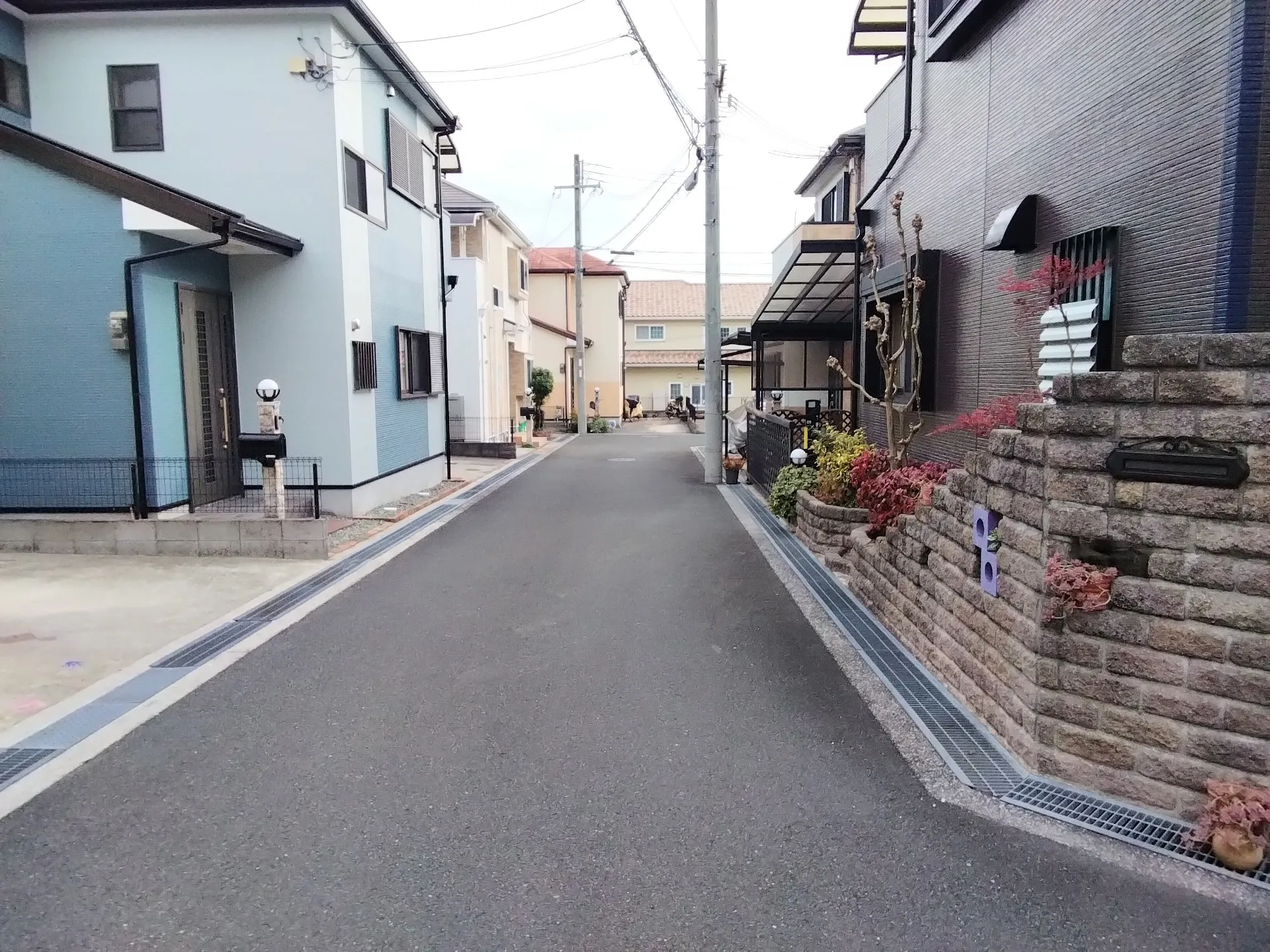 大阪府茨木市で外壁フル塗装､屋根塗装工事前のご近所様にご挨拶に廻りました。