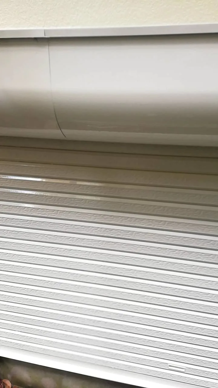 大阪府吹田市で外壁フル塗装､屋根塗装､シーリング工事､ベランダ簡易防水の仕上げをしました。