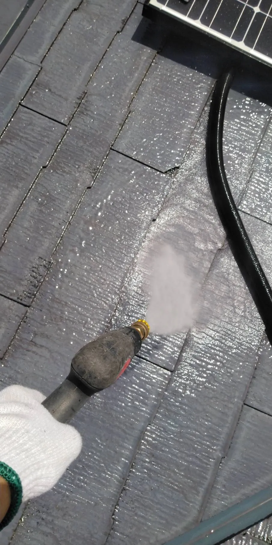 大阪府高槻市に外壁フル塗装､屋根塗装､シーリング工事､ベランダ簡易防水工事の高圧洗浄を施工しました。