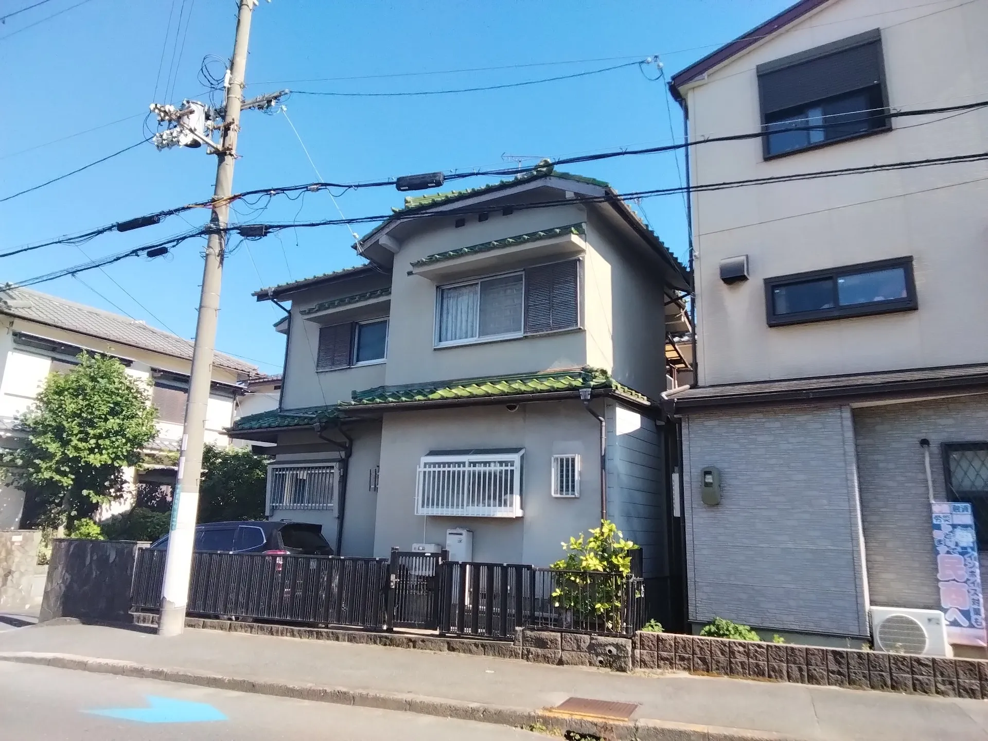 大阪府高槻市で外壁フル塗装､シーリング工事､ベランダ解体､浪板交換工事をご契約して頂きました。