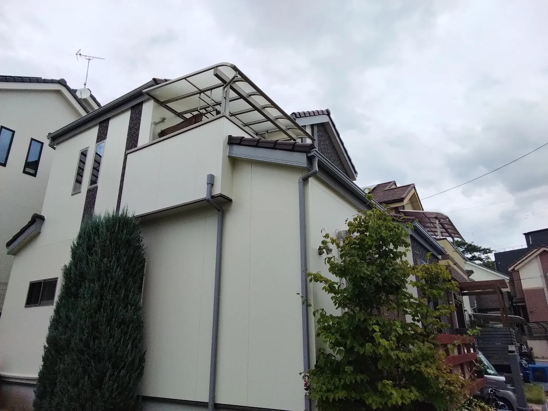 大阪府豊中市で外壁部分塗装のご契約して頂きました。