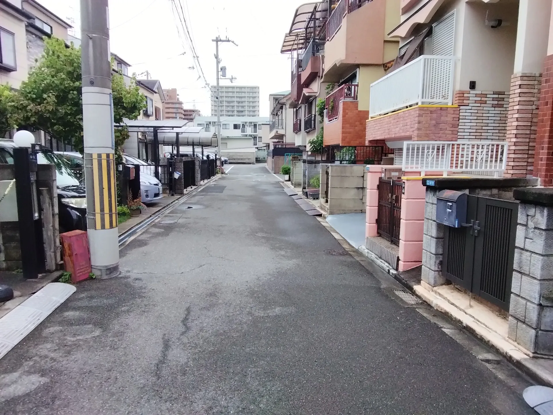 大阪府大東市に外壁フル塗装、シーリング工事、ベランダ簡易防水工事前にご近所様へご挨拶に廻りました。